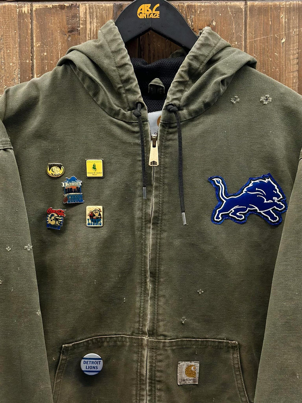 Carhartt U.S. Army 刺繍付きジャケット Carhartt U.S. Army 刺繍付きジャケット