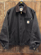 Load image into Gallery viewer, Carhartt Vintage 90s Hogs &amp; Heifers Saloon NYC Blanket Lined J01 Detroit Jacket Black ABC Vintage 
