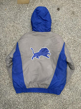 Load image into Gallery viewer, Detroit Lions Jason Hanson &amp; Dominic Raiola Autographed Vintage 90s Game Day Hooded Zip Up Puffer Jacket Blue White Grey ABC Vintage 