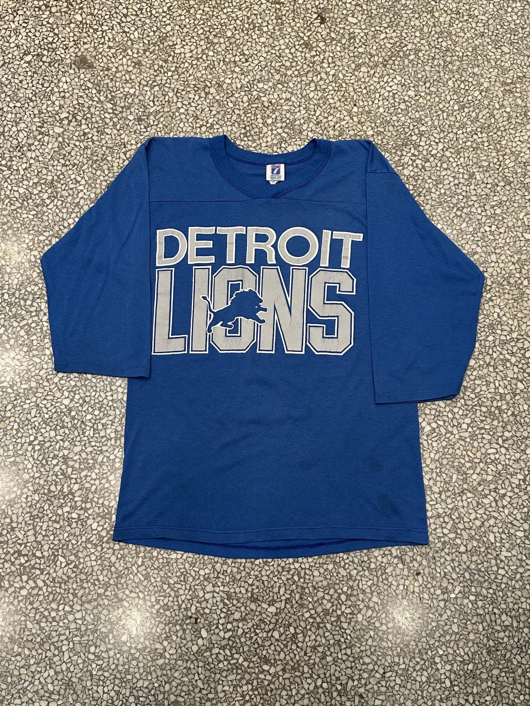 Detroit Lions Vintage 80s V-Neck Logo 7 Shirt Paper Thin Blue ABC Vintage 