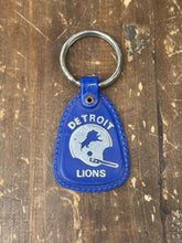 Load image into Gallery viewer, Detroit Lions Vintage 90s Keychain Game No.1 Pontiac Metropolitan Stadium ABC Vintage 