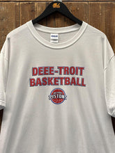 Load image into Gallery viewer, Detroit Pistons Vintage 2000s Deee-Troit Basketball McDonald&#39;s Promo Tee White ABC Vintage 