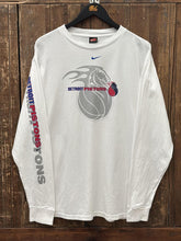 Load image into Gallery viewer, Detroit Pistons Vintage 2000s Horse Logo Center Swoosh Nike L/S Tee White ABC Vintage 