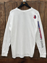 Load image into Gallery viewer, Detroit Pistons Vintage 2000s Horse Logo Center Swoosh Nike L/S Tee White ABC Vintage 