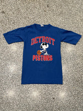 Load image into Gallery viewer, Detroit Pistons Vintage 80s Snoopy Paper Thin Blue ABC Vintage 