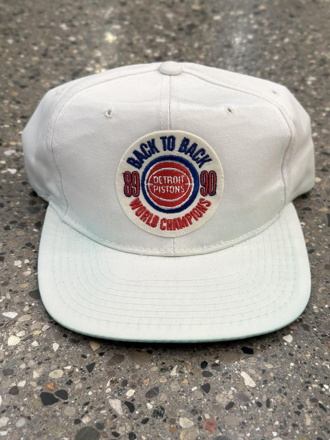 Detroit Pistons Vintage 89-90 Back To Back World Champions Patch Starter Snapback White ABC Vintage 