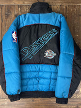 Load image into Gallery viewer, Detroit Pistons Vintage 90s Pro Player Puffer Jacket ABC Vintage 