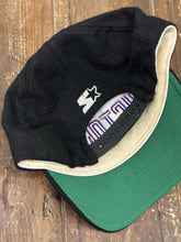 Load image into Gallery viewer, Detroit Pistons Vintage 90s Spellout Logo Starter Snapback Black ABC Vintage 