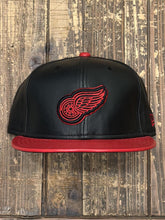 Load image into Gallery viewer, Detroit Red Wings New Era Leather Fitted Cap Black Red ABC Vintage 