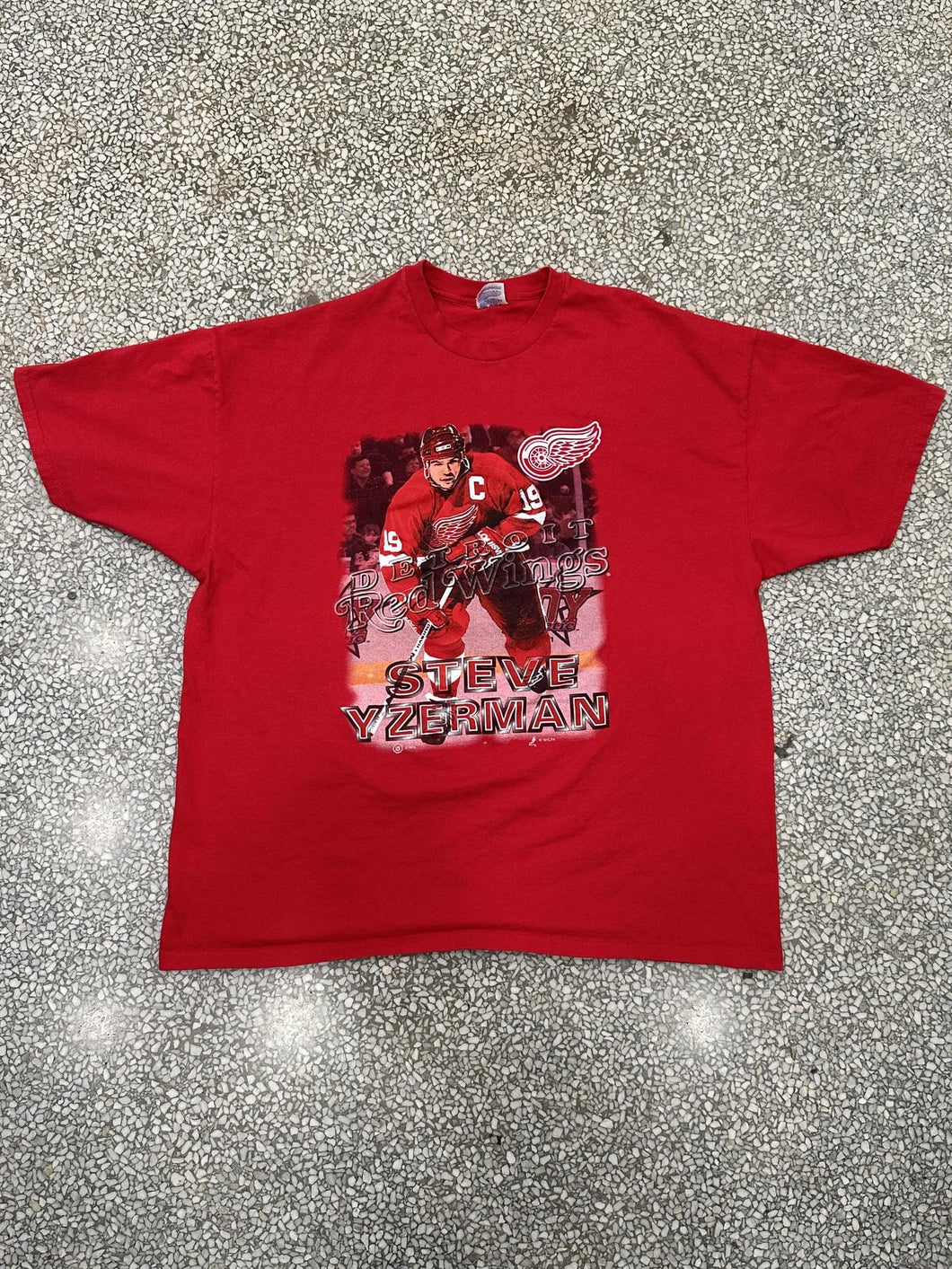 Detroit Red Wings Steve Yzerman Vintage 90s Hanes Tee Red ABC Vintage 