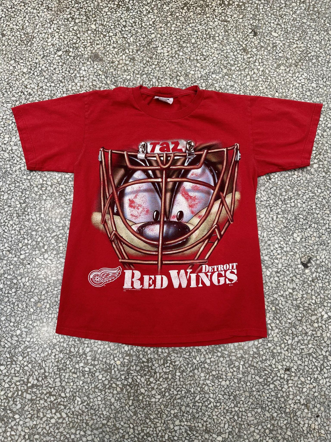 Detroit Red Wings Vintage 1998 Taz Wearing Helmet Faded Red ABC Vintage 