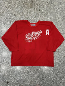 Detroit Red Wings Vintage 90s Brendan Shanahan CCM Jersey Red ABC Vintage 