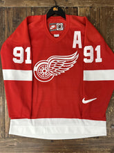 Load image into Gallery viewer, Detroit Red Wings Vintage 90s Sergei Fedorov Nike Hockey Jersey Red ABC Vintage 