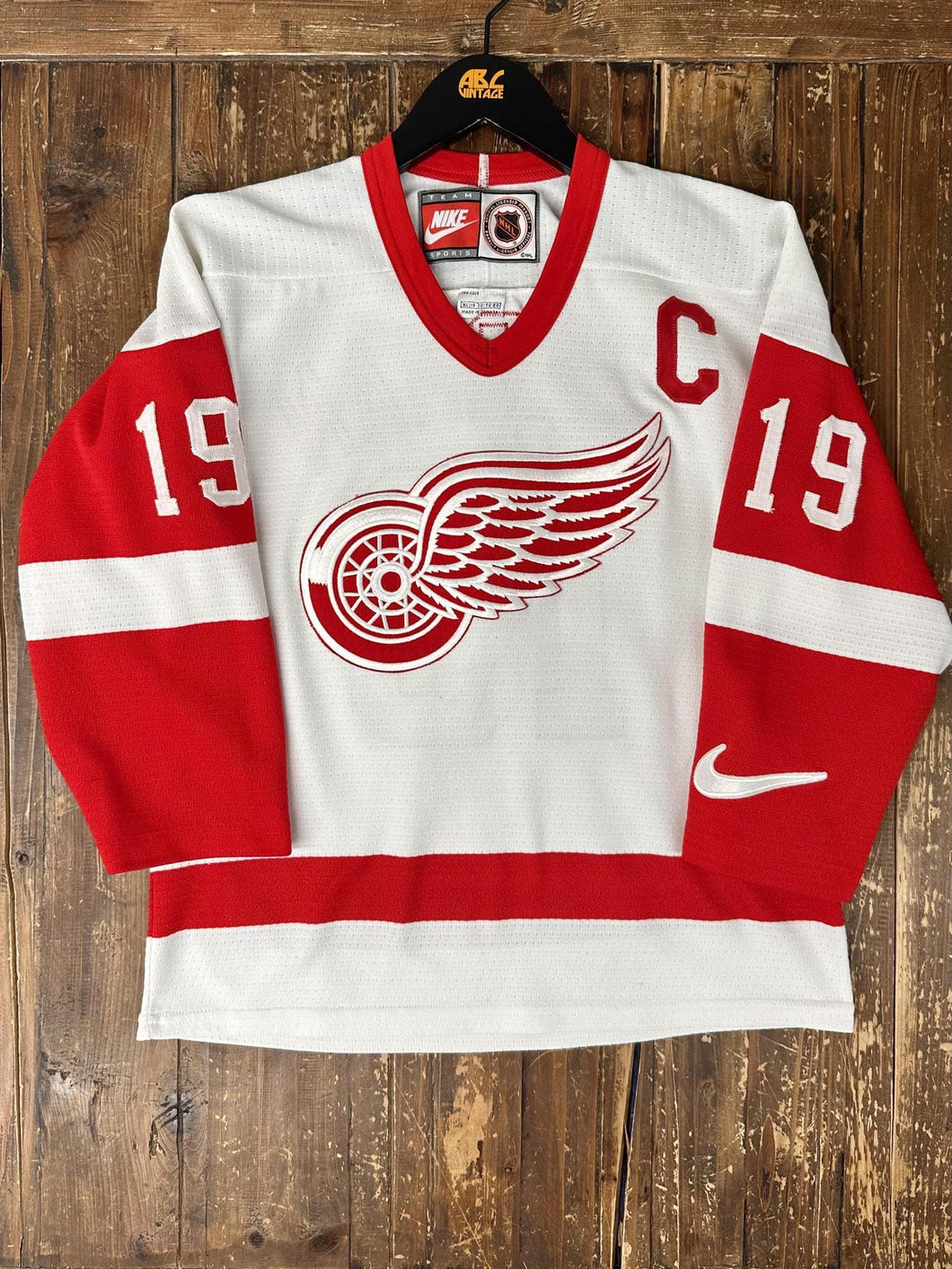Detroit Red Wings Vintage 90s Youth Yzerman Nike Jersey ABC Vintage 