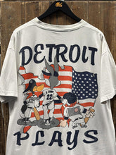 Load image into Gallery viewer, Detroit Tigers Vintage 1994 Looney Tunes American Flag Tee White ABC Vintage 
