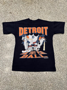 Detroit Tigers Vintage 1994 Looney Tunes When The Going Gets Tuff Tee ABC Vintage 