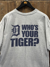 Load image into Gallery viewer, Detroit Tigers Vintage 2000s V-Mart Who&#39;s Your Tiger Tee Grey ABC Vintage 