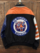 Load image into Gallery viewer, Detroit Tigers Vintage 90s Circle Tiger Patch Jeff Hamilton Jacket ABC Vintage 