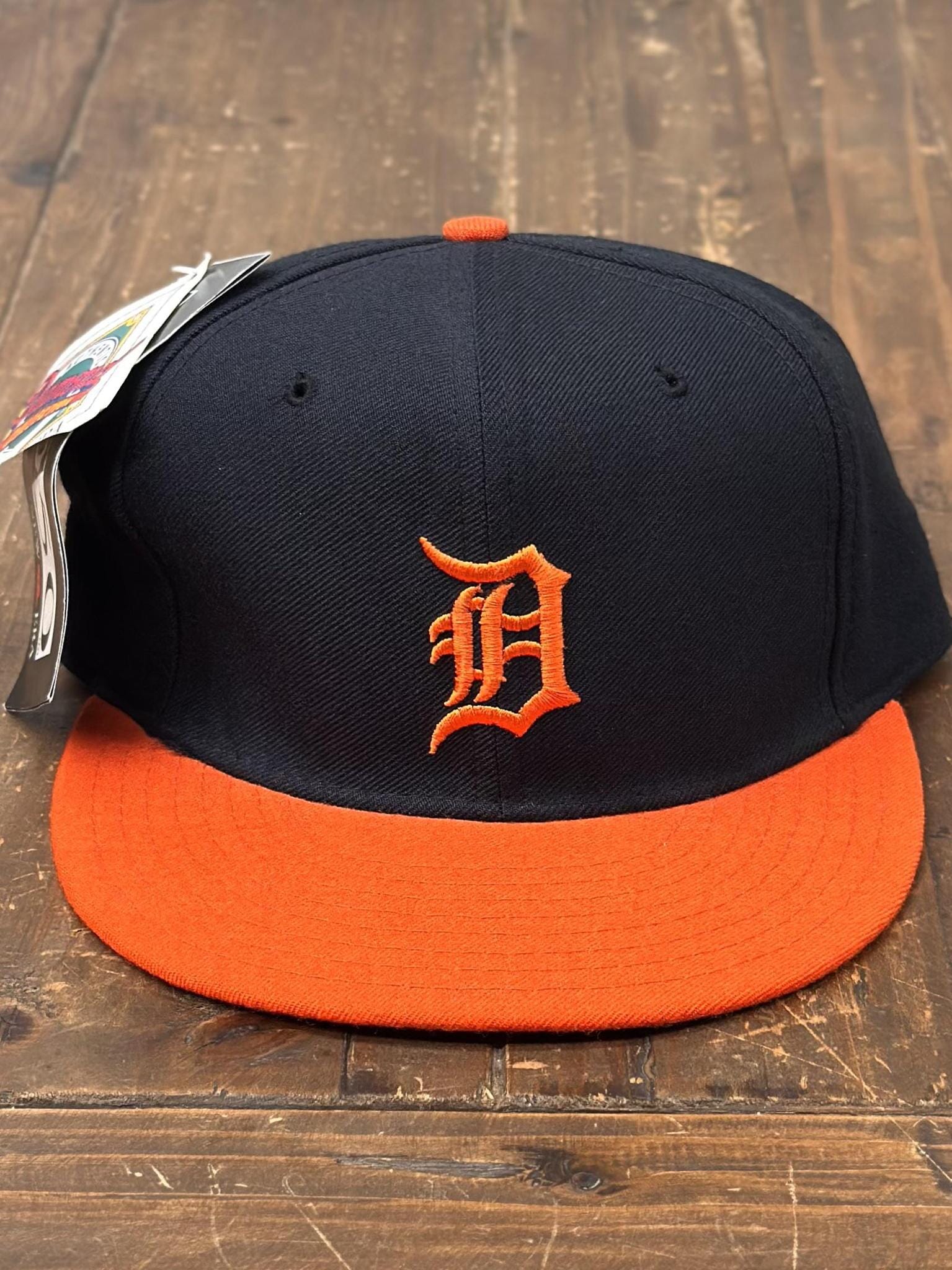 Detroit Tigers Vintage 90s Old English D New Era Fitted Navy