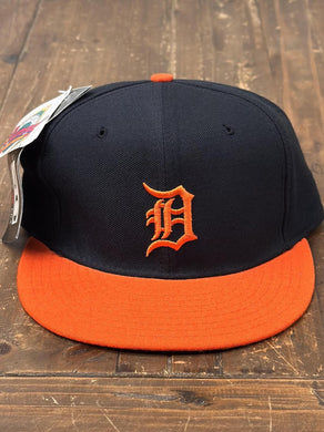 Detroit Tigers Vintage 90s Old English D New Era Fitted Navy Orange ABC Vintage 