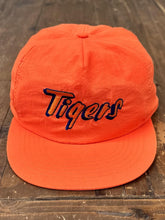 Load image into Gallery viewer, Detroit Tigers Vintage 90s Snapback Neon Orange ABC Vintage 