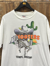Load image into Gallery viewer, Hooters Arizona Vintage 90s Tee White ABC Vintage 