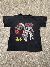 Load image into Gallery viewer, Michigan Wolverines Basketball Vintage 1994 Bugs Bunny Attack Faded Black ABC Vintage 