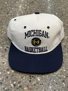 Michigan Wolverines Basketball Vintage Champion Snapback White Navy ABC Vintage 