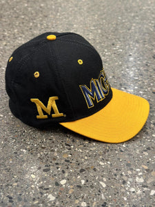 Michigan Wolverines Vintage 90s Fitted Cap Black Yellow ABC Vintage 