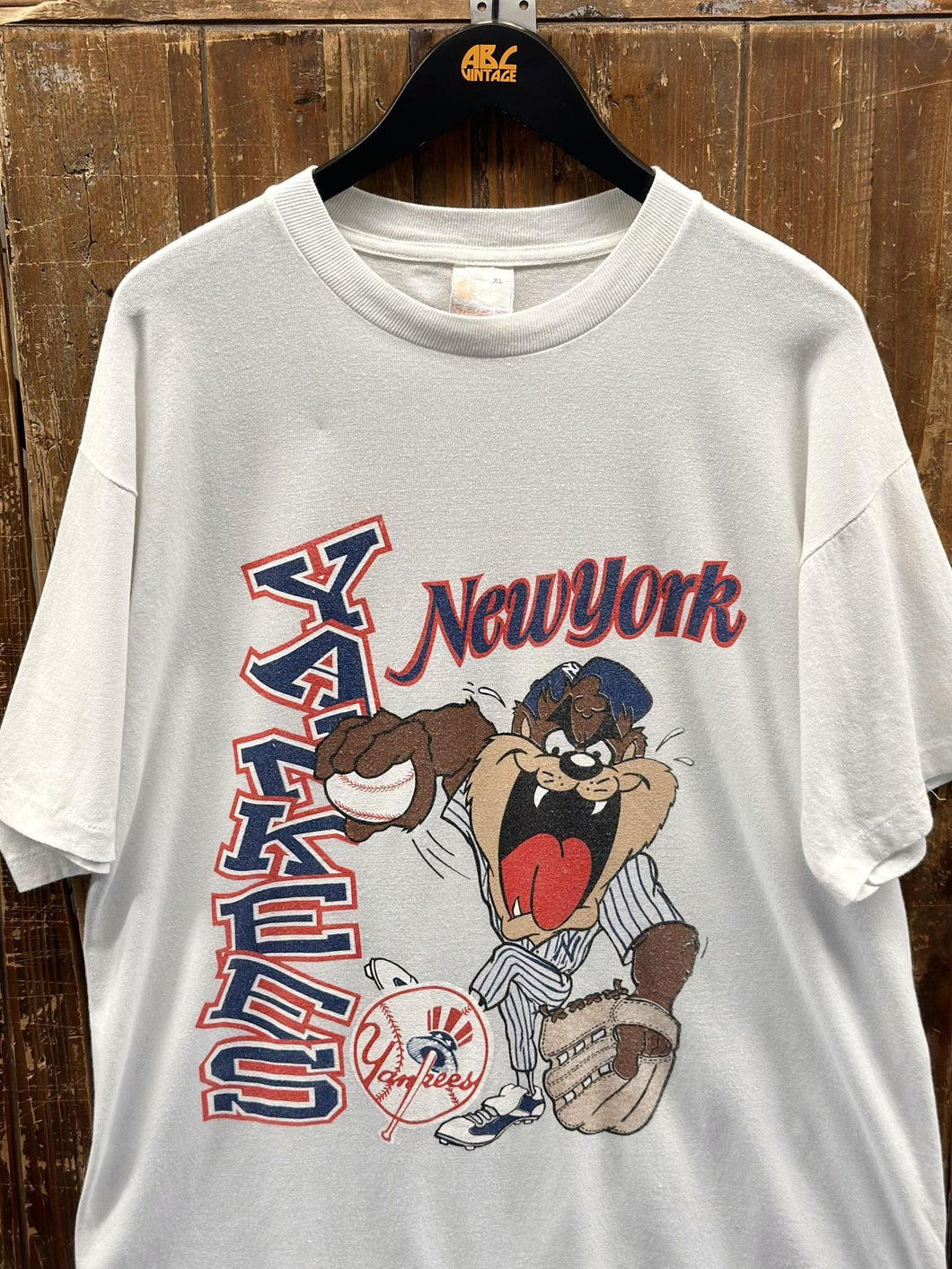 New York Yankees Vintage 90s Taz White ABC Vintage 