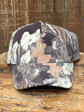Load image into Gallery viewer, Tree Camo Vintage 90s Suede Snapback ABC Vintage 
