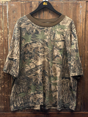 Vintage 90s Real Tree Camo Pocket Boxy Tee ABC Vintage 