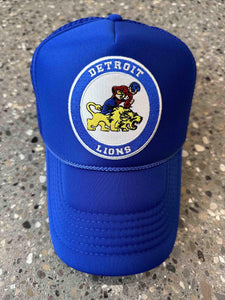 ABC Vintage Detroit Lions Vintage Cartoon Player With Lion Round Patch Trucker Hat (Royal Blue) ABC Vintage 