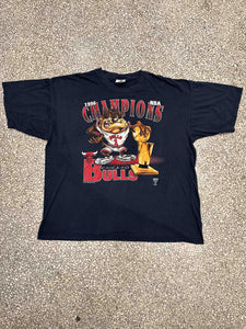 Chicago Bulls Vintage 1996 Taz Champions Faded Black ABC Vintage 