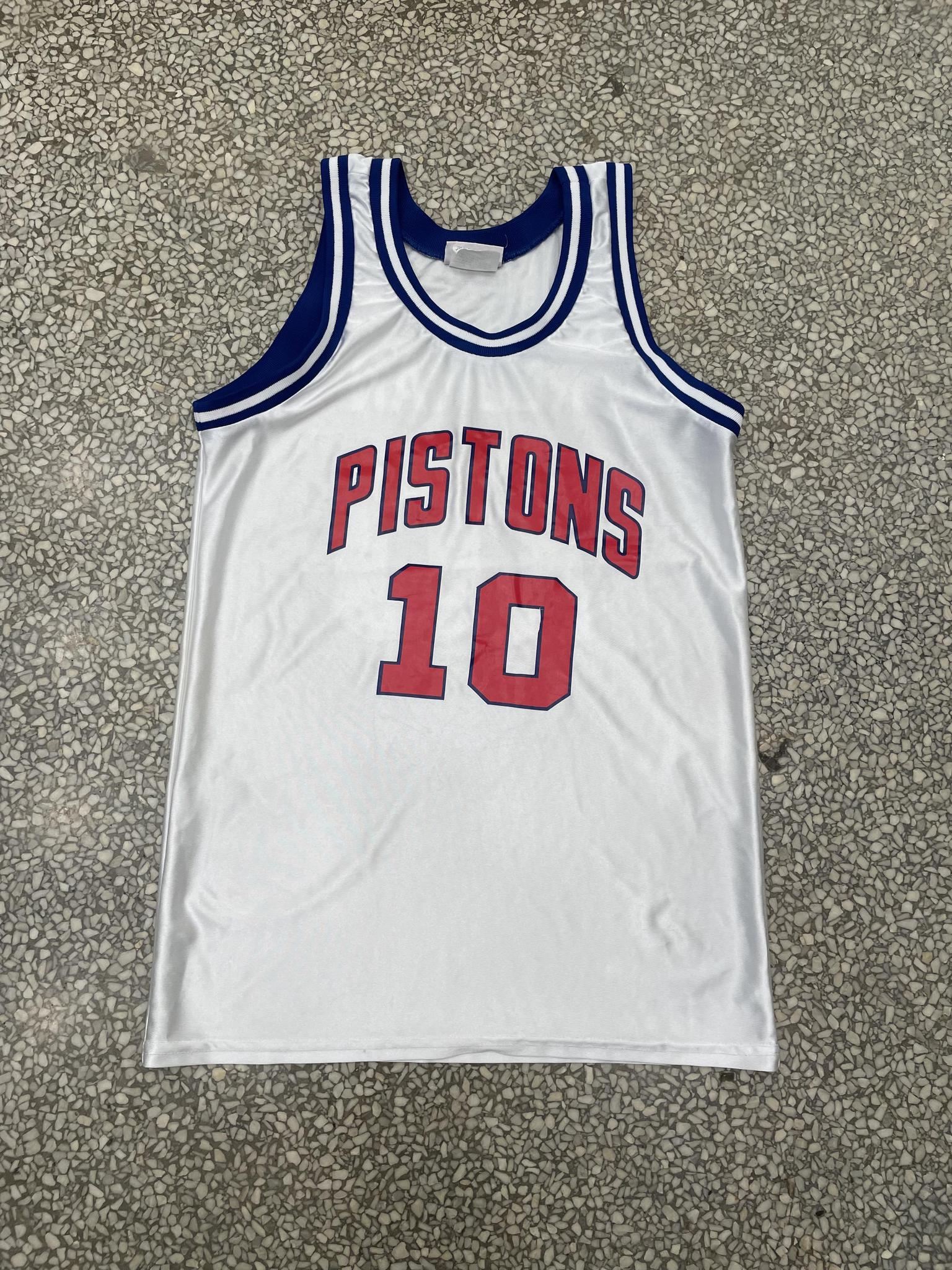 Vintage 90s Detroit Pistons Jersey Size: 40 (M) Tag: Champion 🏷️  Condition: 10/10 $1,200 MXN 🇲🇽 / $75 USD 🇺🇸 DM for more Info 📩