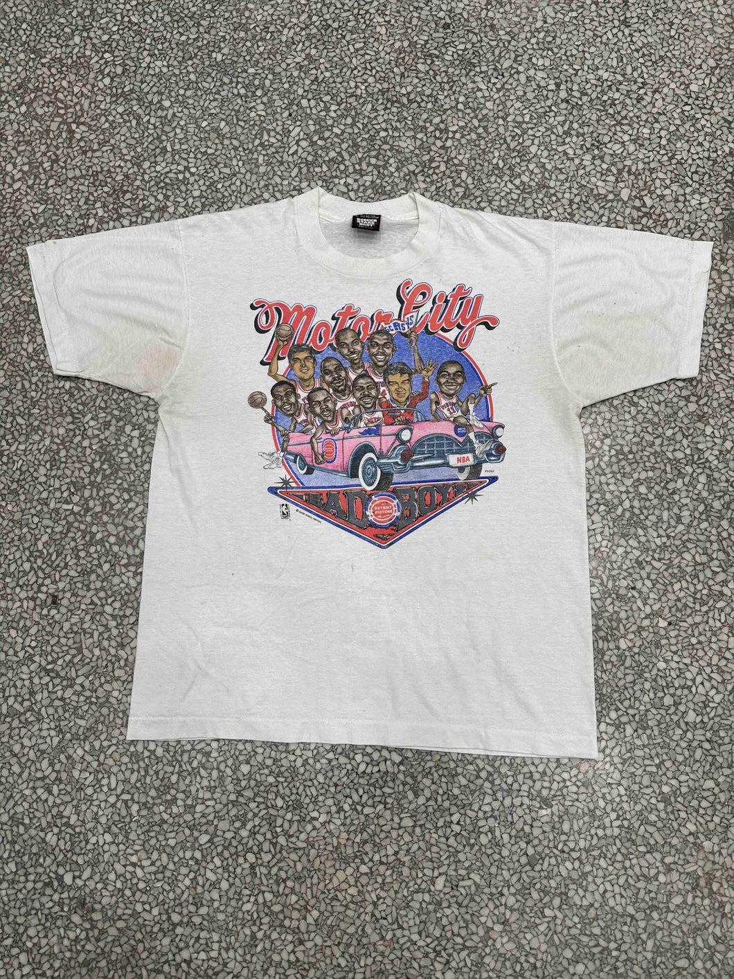 Detroit Pistons Vintage 80s Motor City Bad Boys Team Riding Pink Cadillac Paper Thin Faded Cream ABC Vintage 