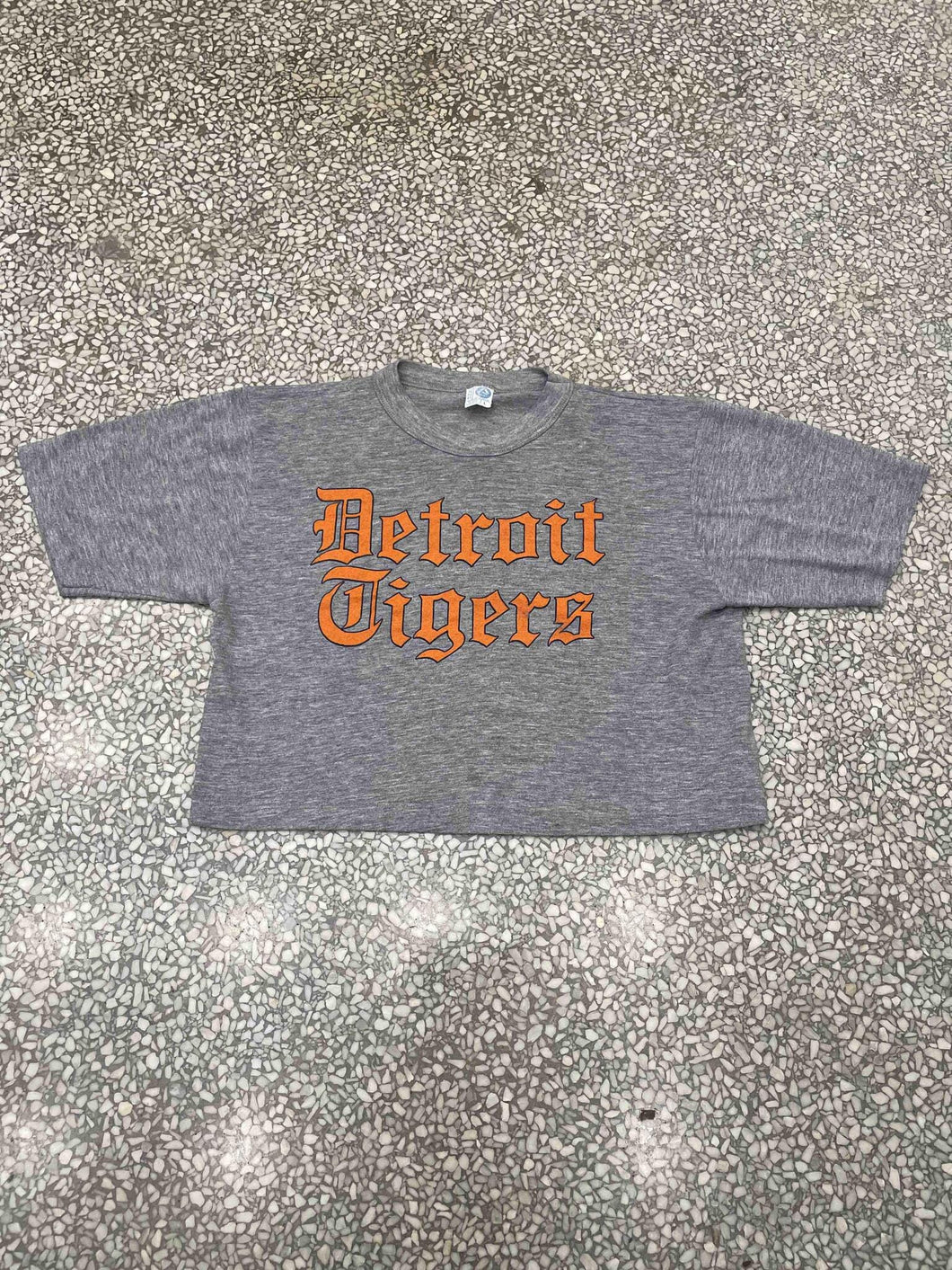Detroit Tigers Vintage 80s Old English Cropped Tee Grey ABC Vintage 