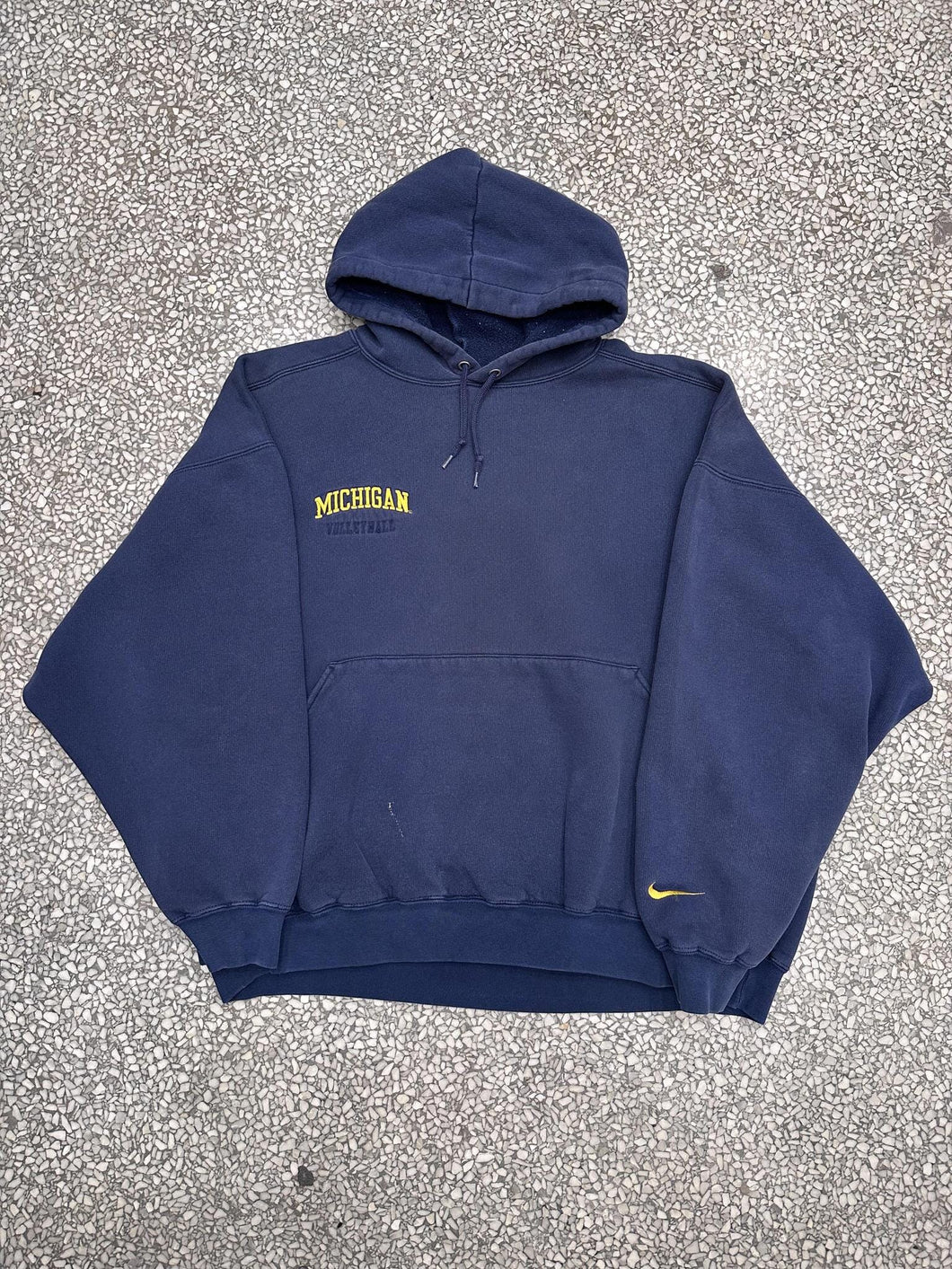 Michigan Wolverines Volleyball Vintage 90s Nike Hoodie Faded Navy ABC Vintage 